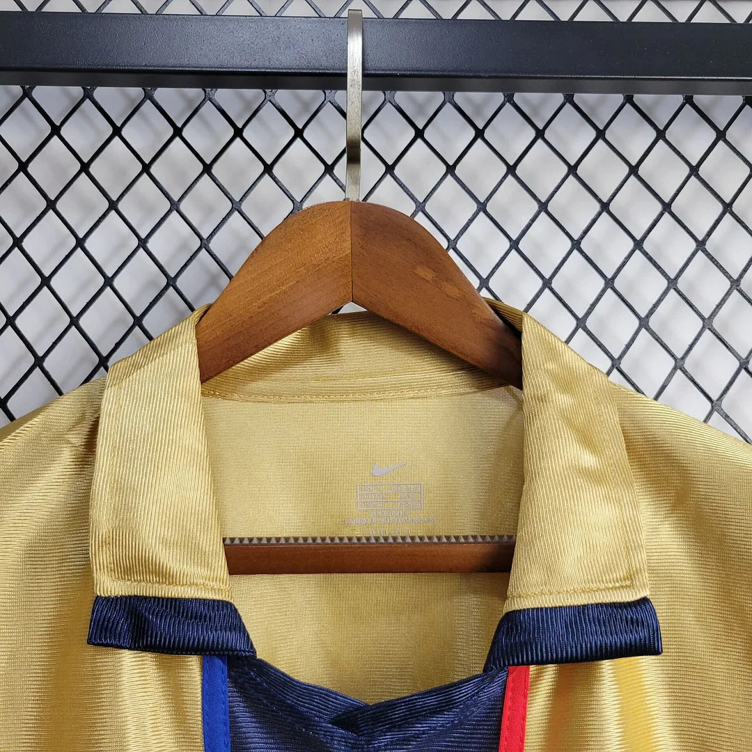 Barcelona 2001 Away Shirt