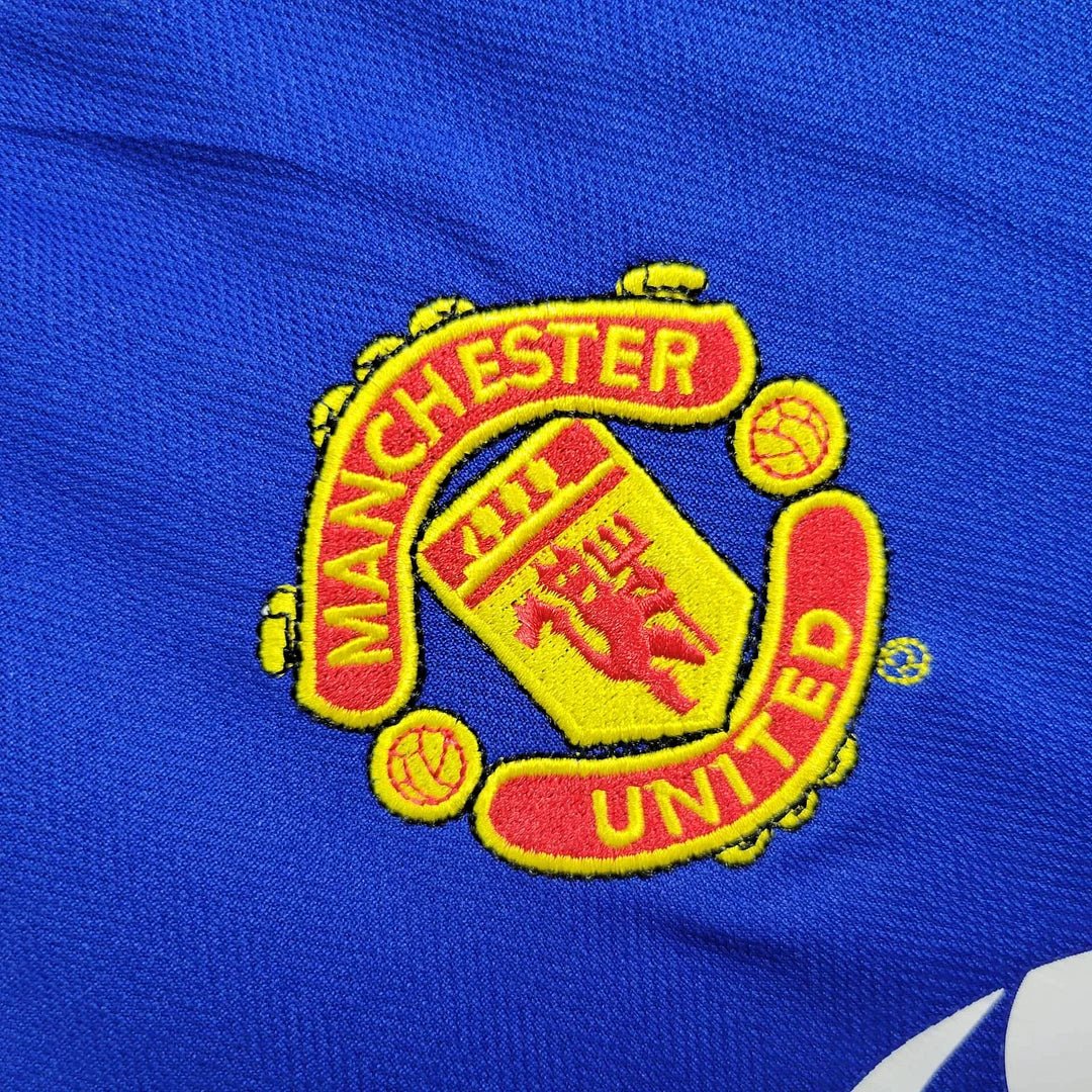 Man United 2005 Away Shirt